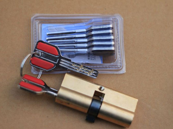 长海24小时上门开锁公司